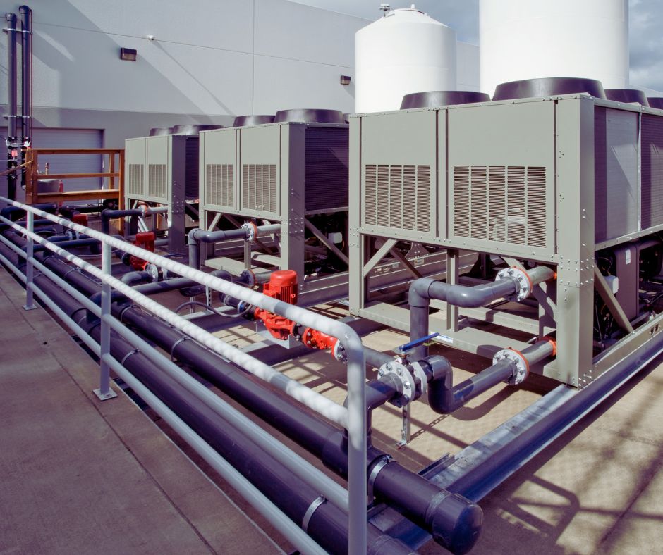 צ'ילר תעשייתי לבריכה